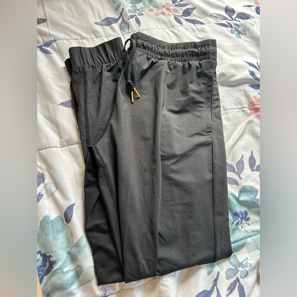 Zyia Black everywhere zipper joggers